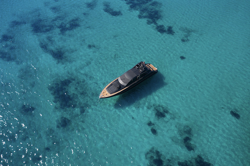 wie ein Segelboot aussieht
